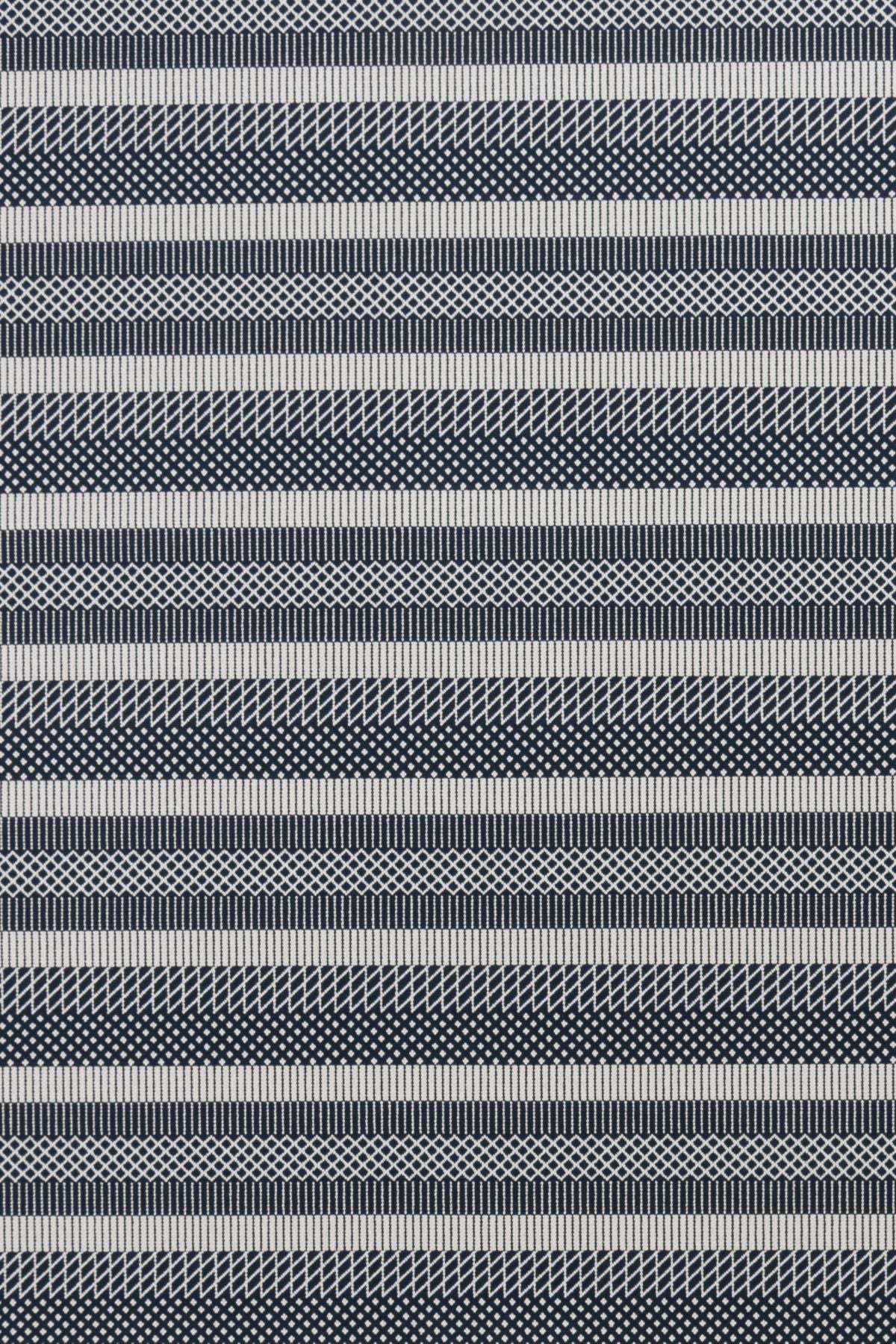 T01008903
